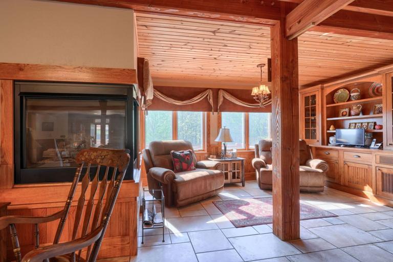 Laurel Run Farm Interiors